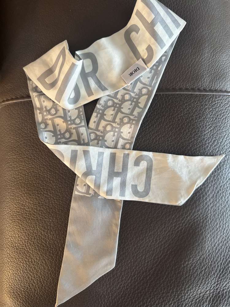 Christian Dior twilly satka