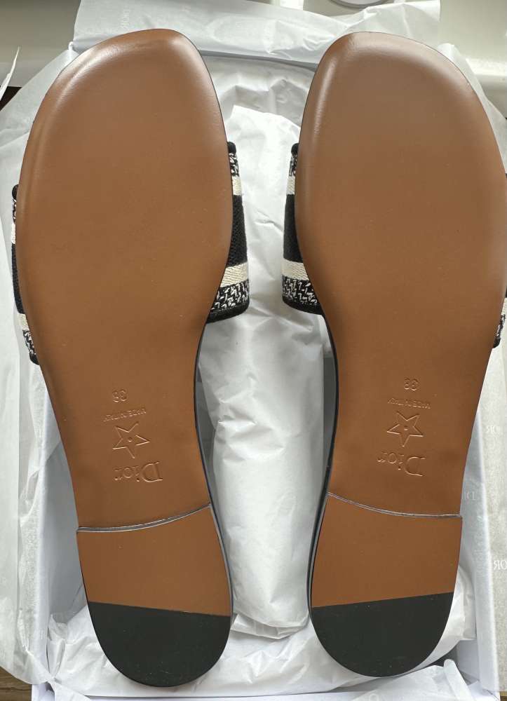 Nové šľapky CHRISTIAN DIOR model Dway veľkosť 38