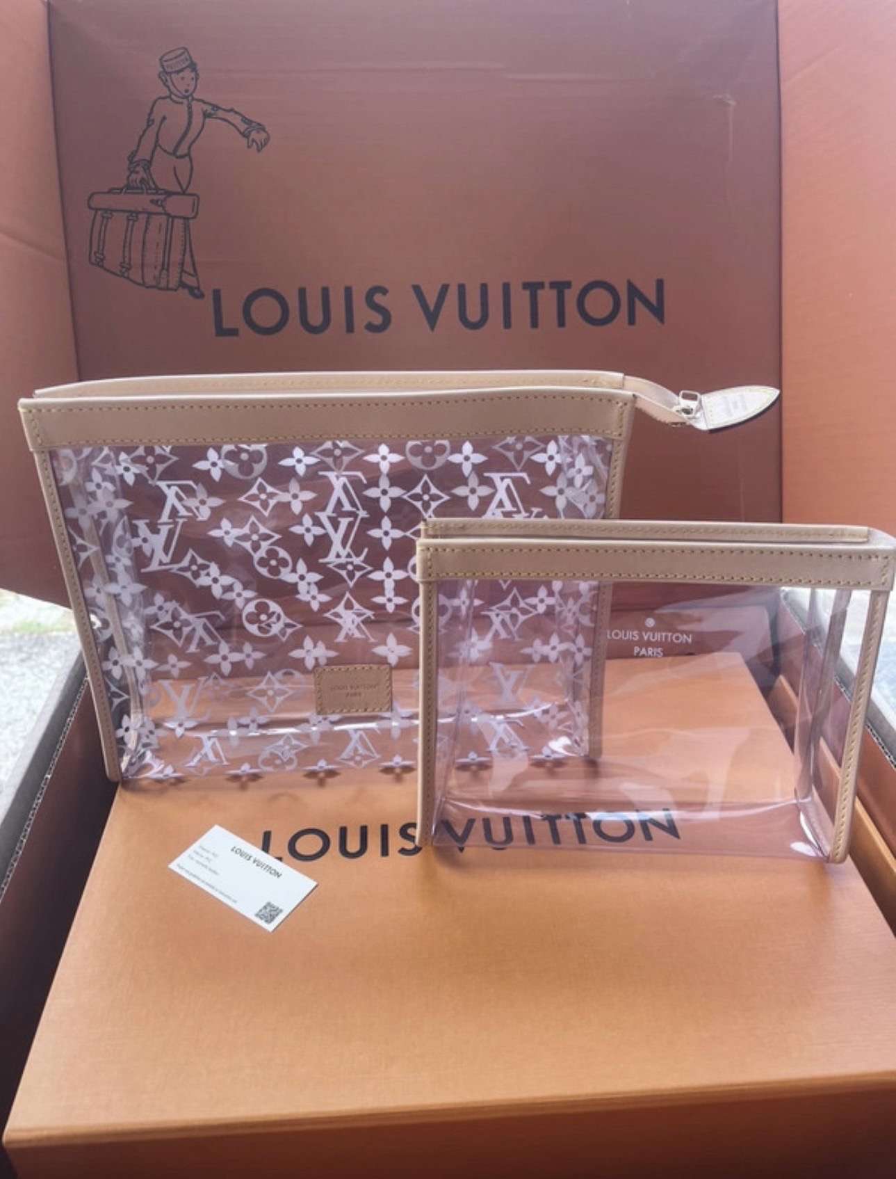 Louis Vuitton 2x clutch
