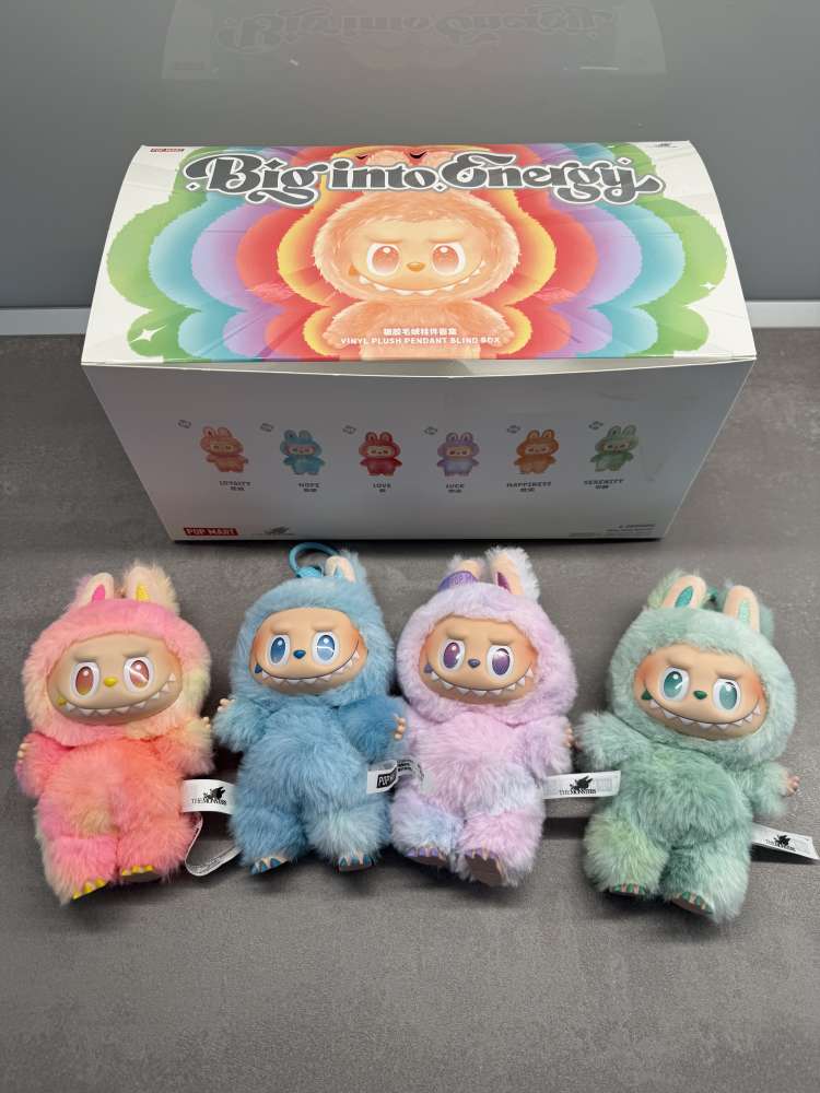 Labubu Big into Energy Popmart