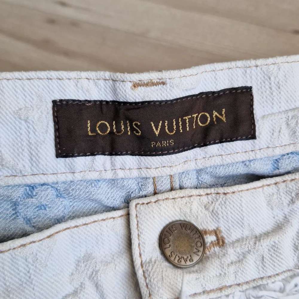 LV shorts Denim