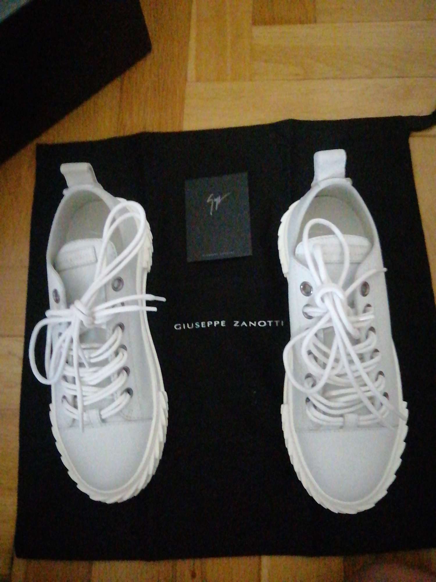 Dámske biele tenisky Giuseppe Zanotti