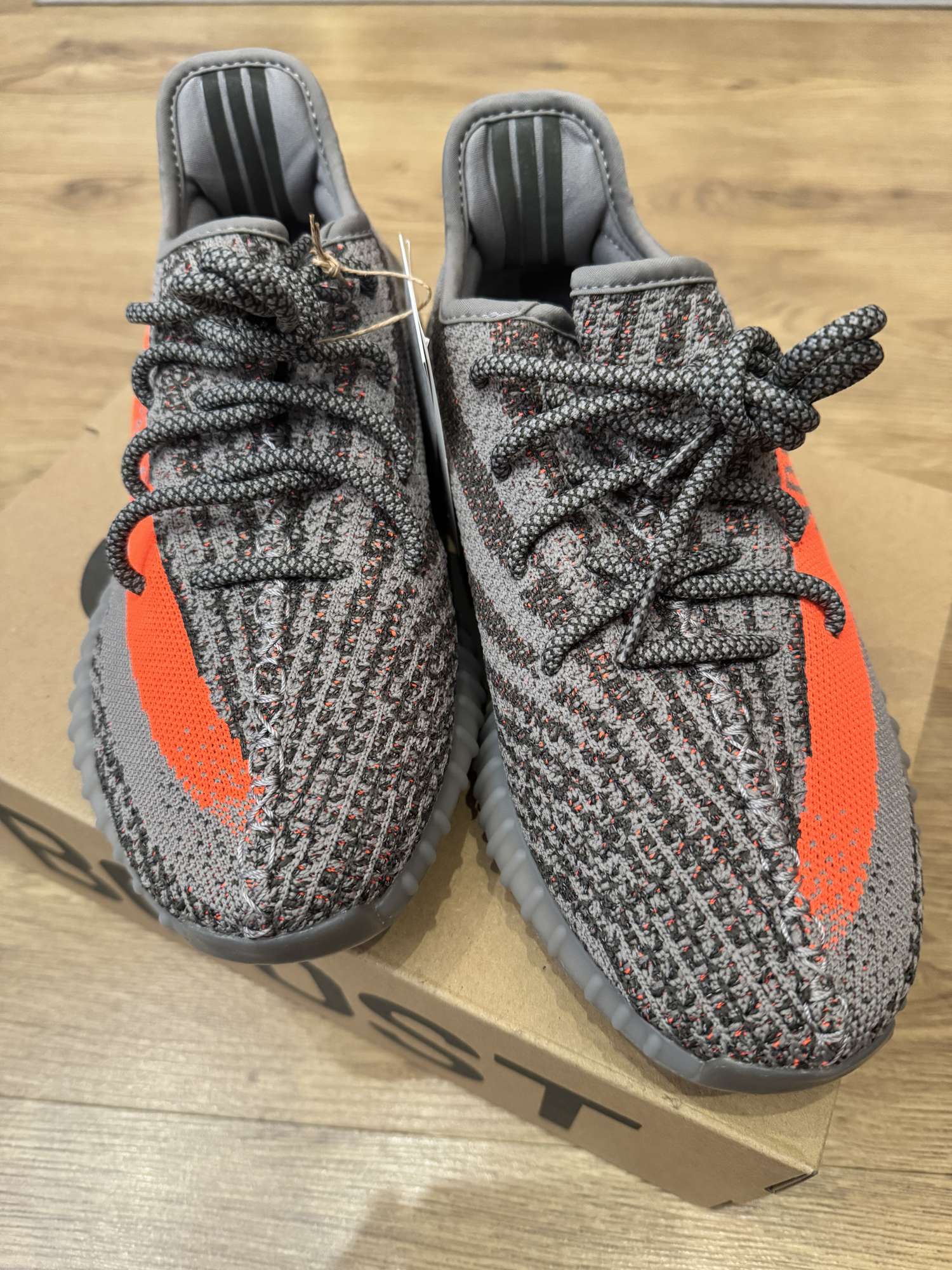 Tenisky Yeezy Boost 350 v2 Beluga Reflective