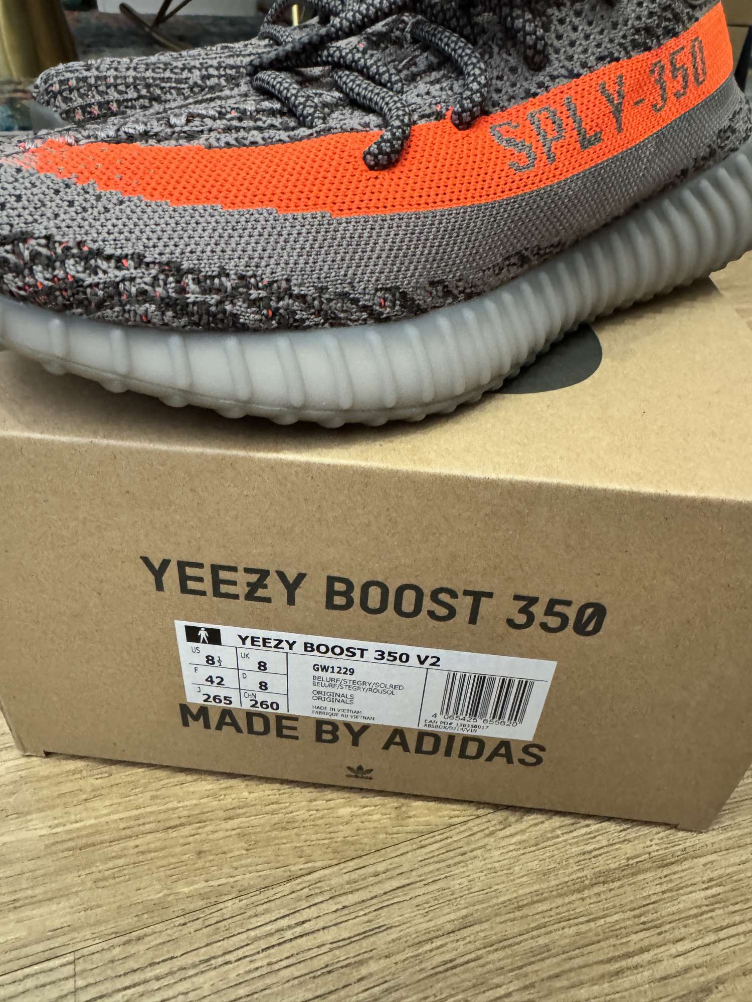 Tenisky Yeezy Boost 350 v2 Beluga Reflective