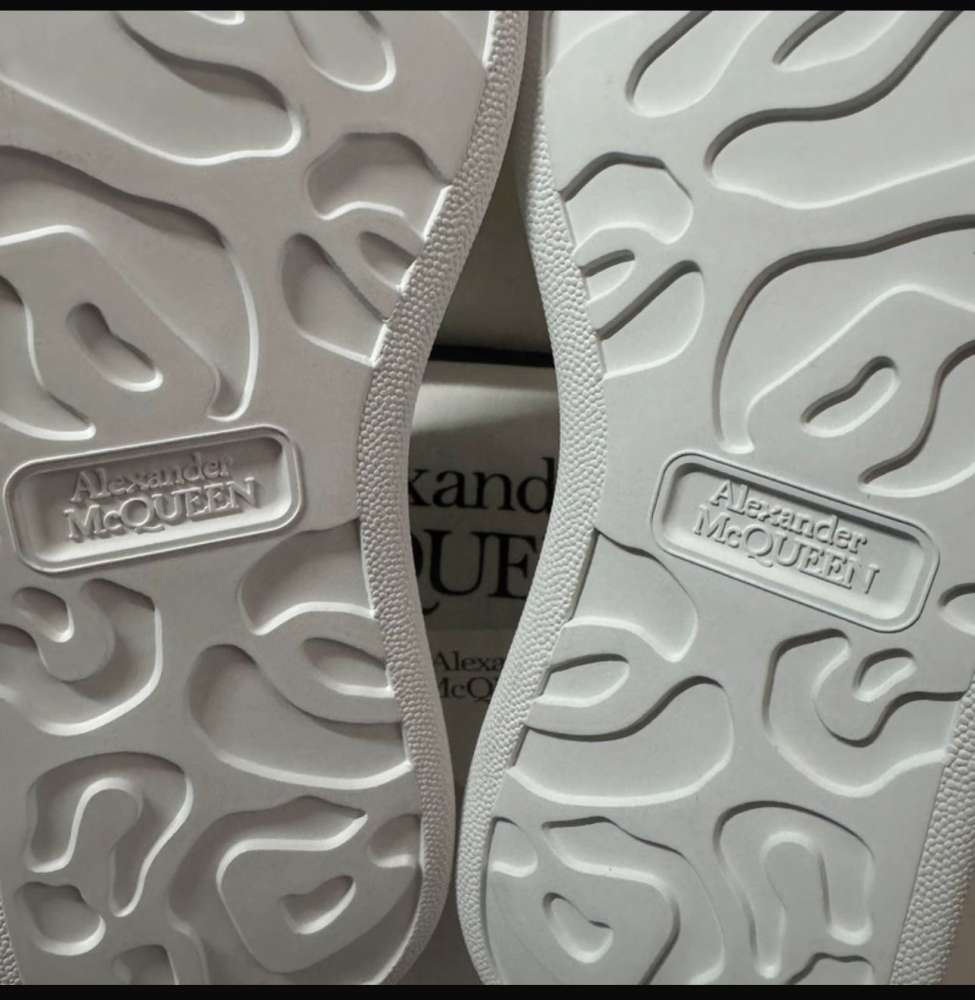 Alexander McQueen tenisky