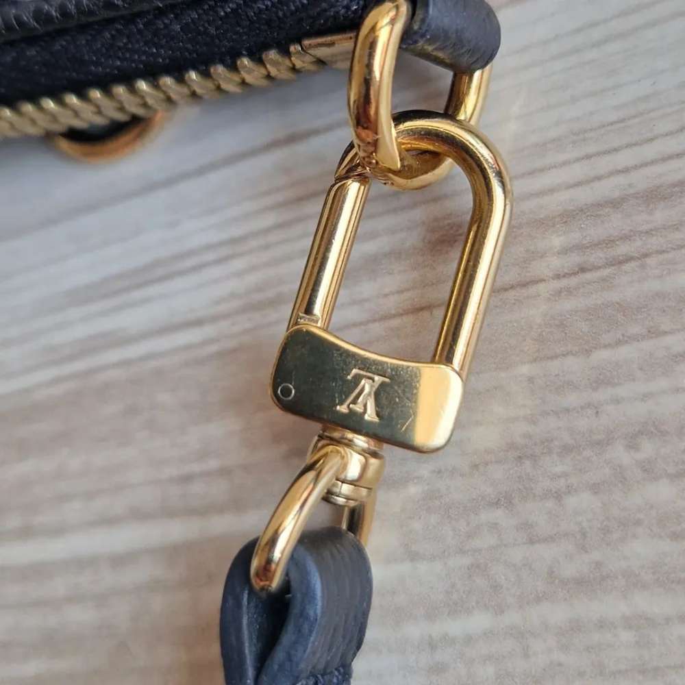 Louis Vuitton Easy Pouch