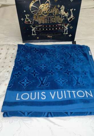 https://vipluxury.sk/Louis Vuitton uterák