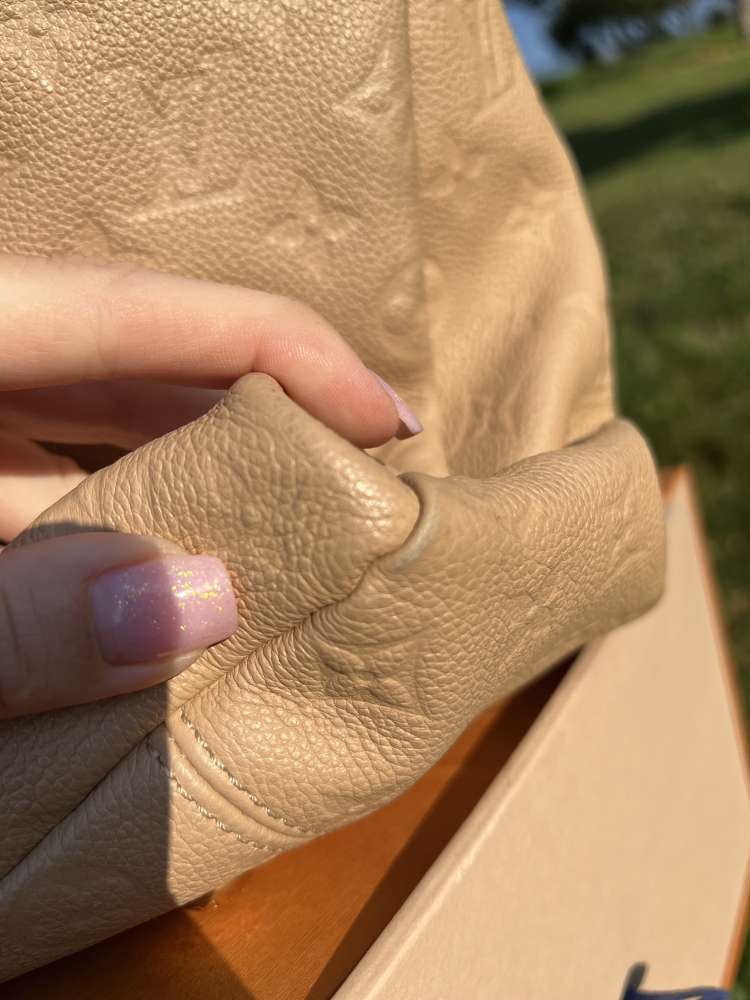 Louis Vuitton Artsy MM kabelka