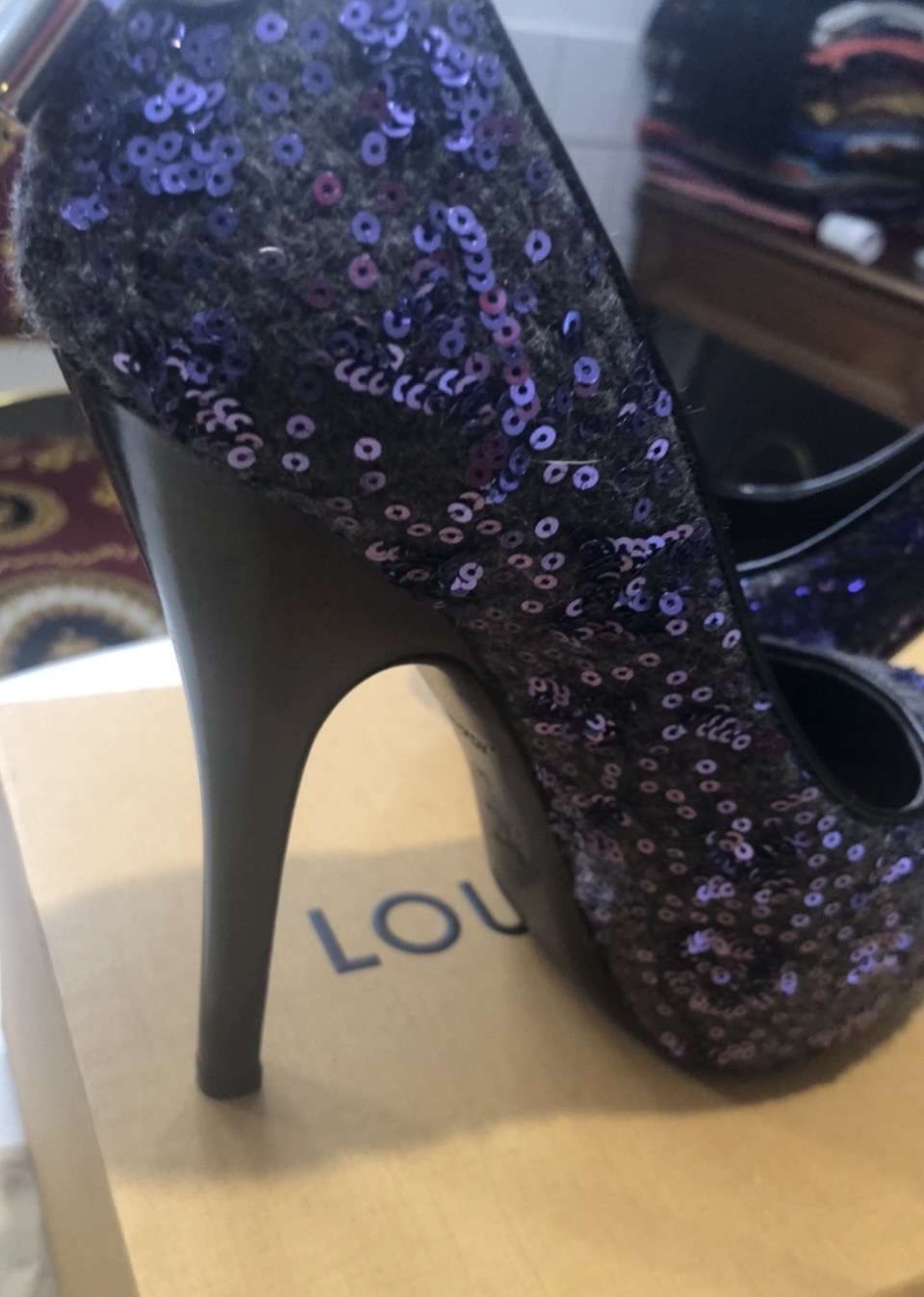 LOUIS VUITTON