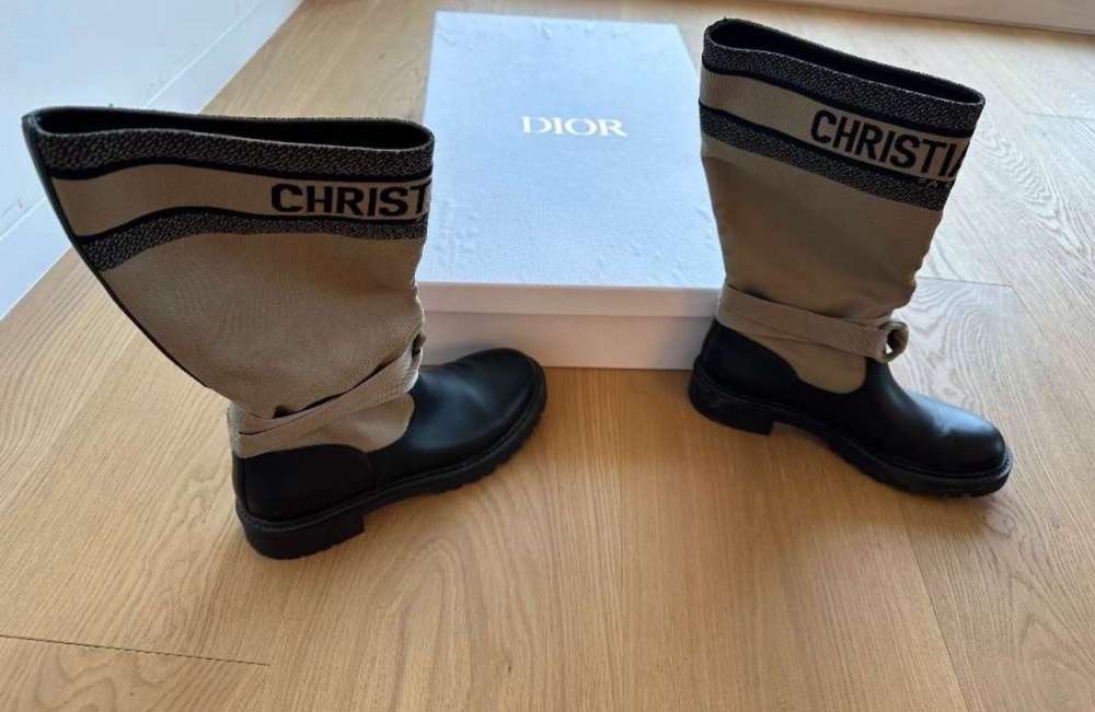 Dior čižmy