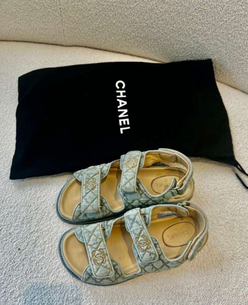 Chanel sandalky