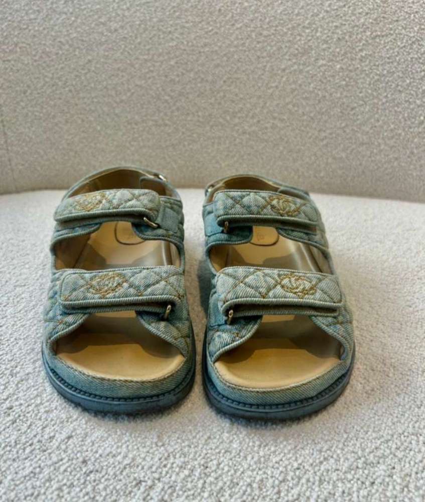 Chanel sandalky