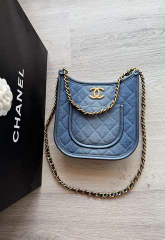 https://vipluxury.sk/Chanel hobo denim bag