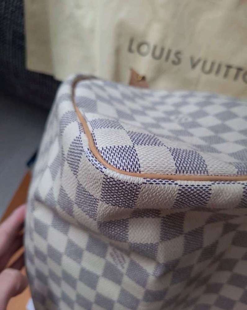Louis Vuitton Speedy 35