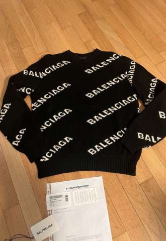 https://vipluxury.sk/Balenciaga sveter