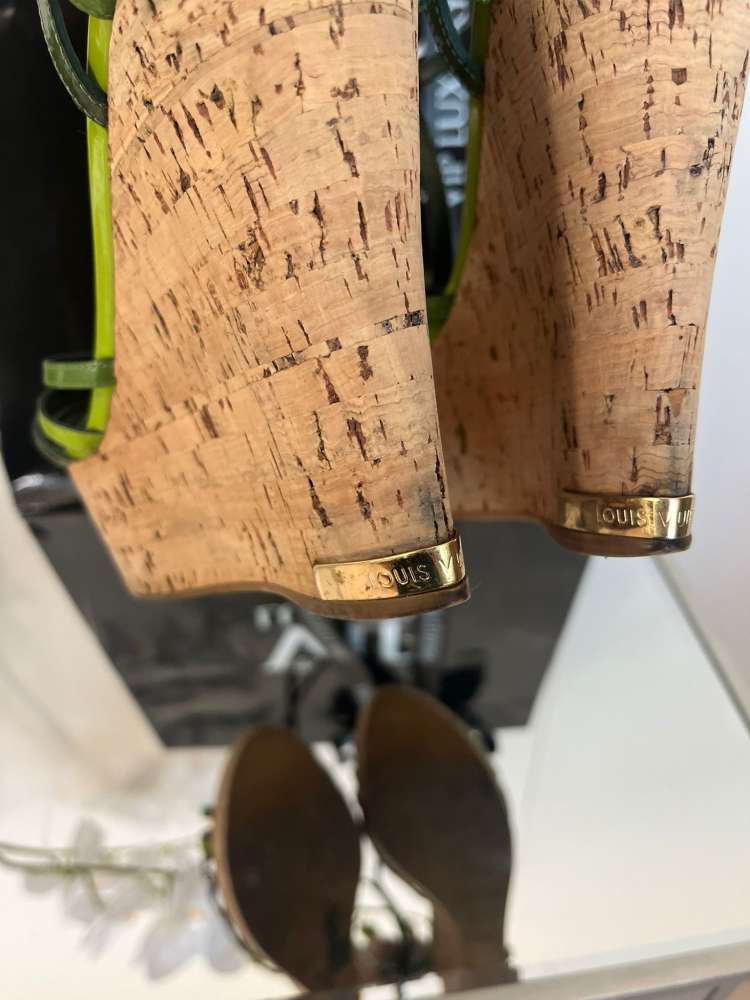 Louis Vuitton sandále