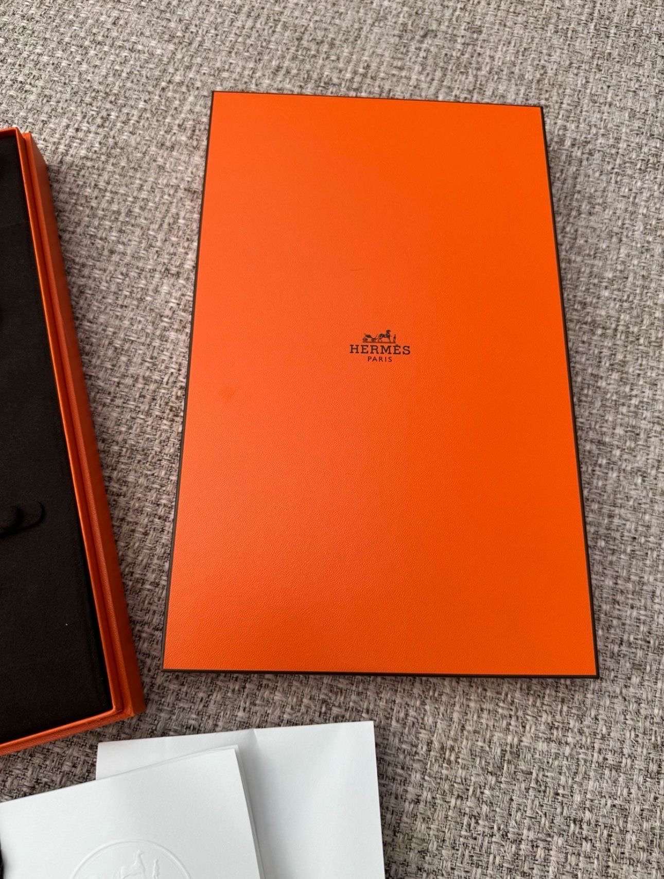 Hermes Farandole nahrdelnik