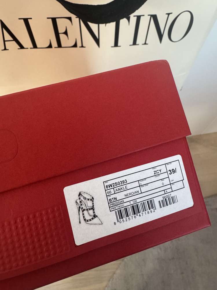 Valentino pumps lodicky