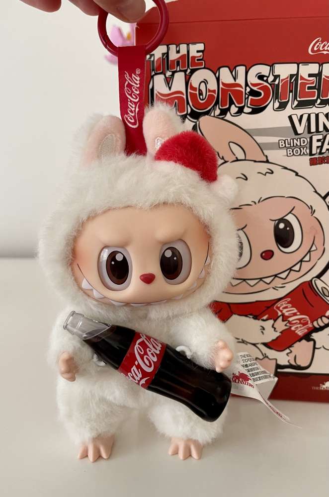 Labubu Coca Cola edicia