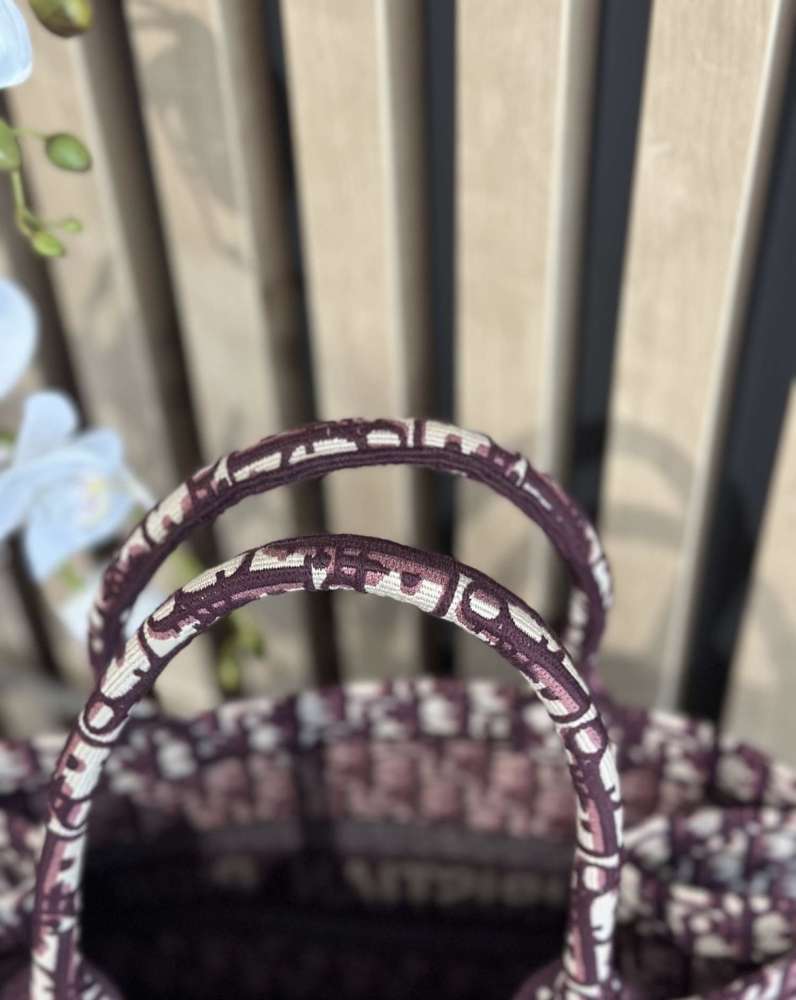 Dior tote bag