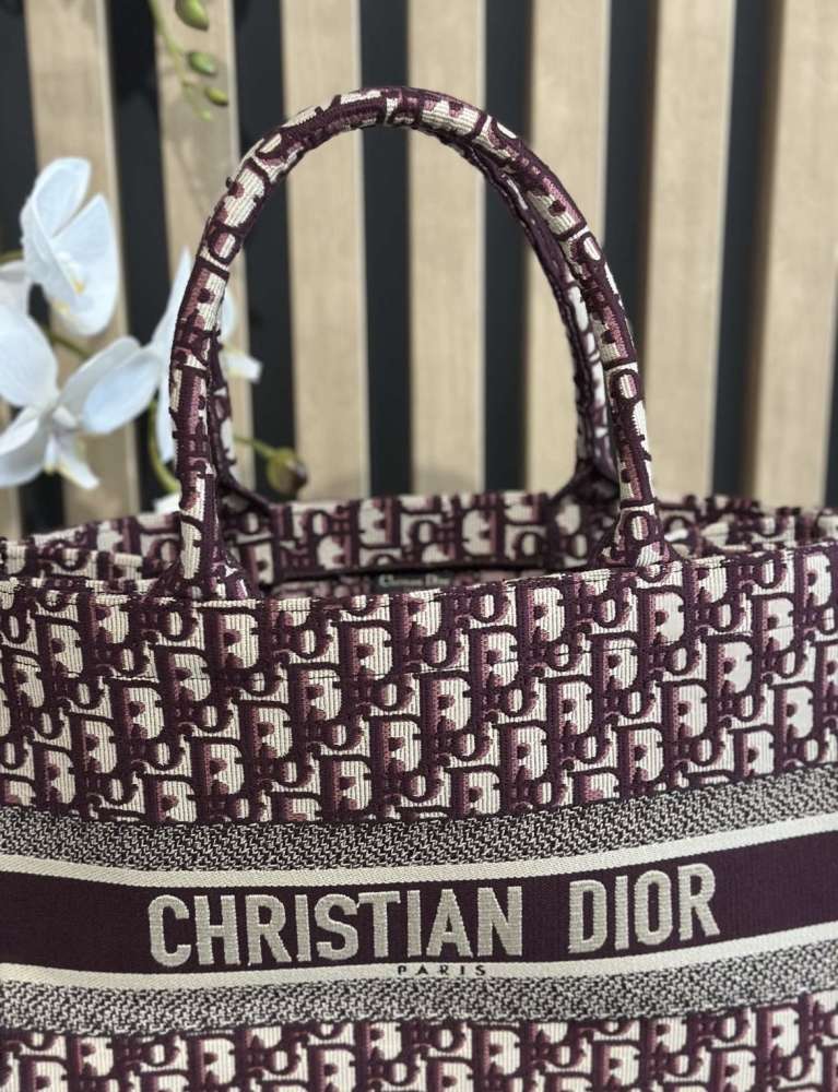 Dior tote bag