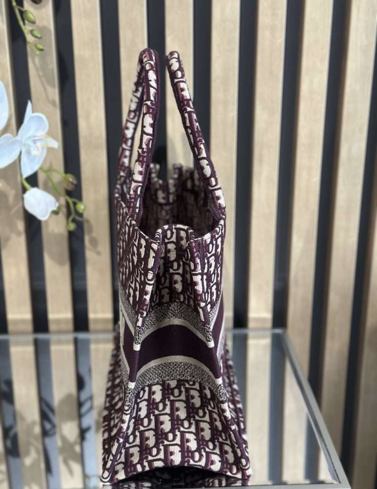 Dior tote bag