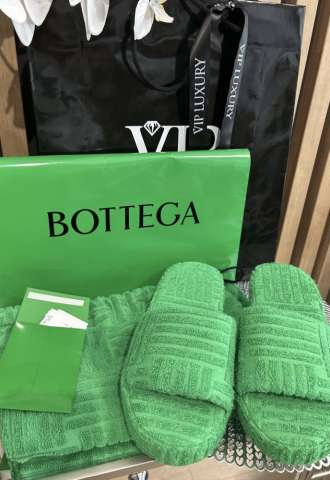 https://vipluxury.sk/Bottega Veneta šľapky