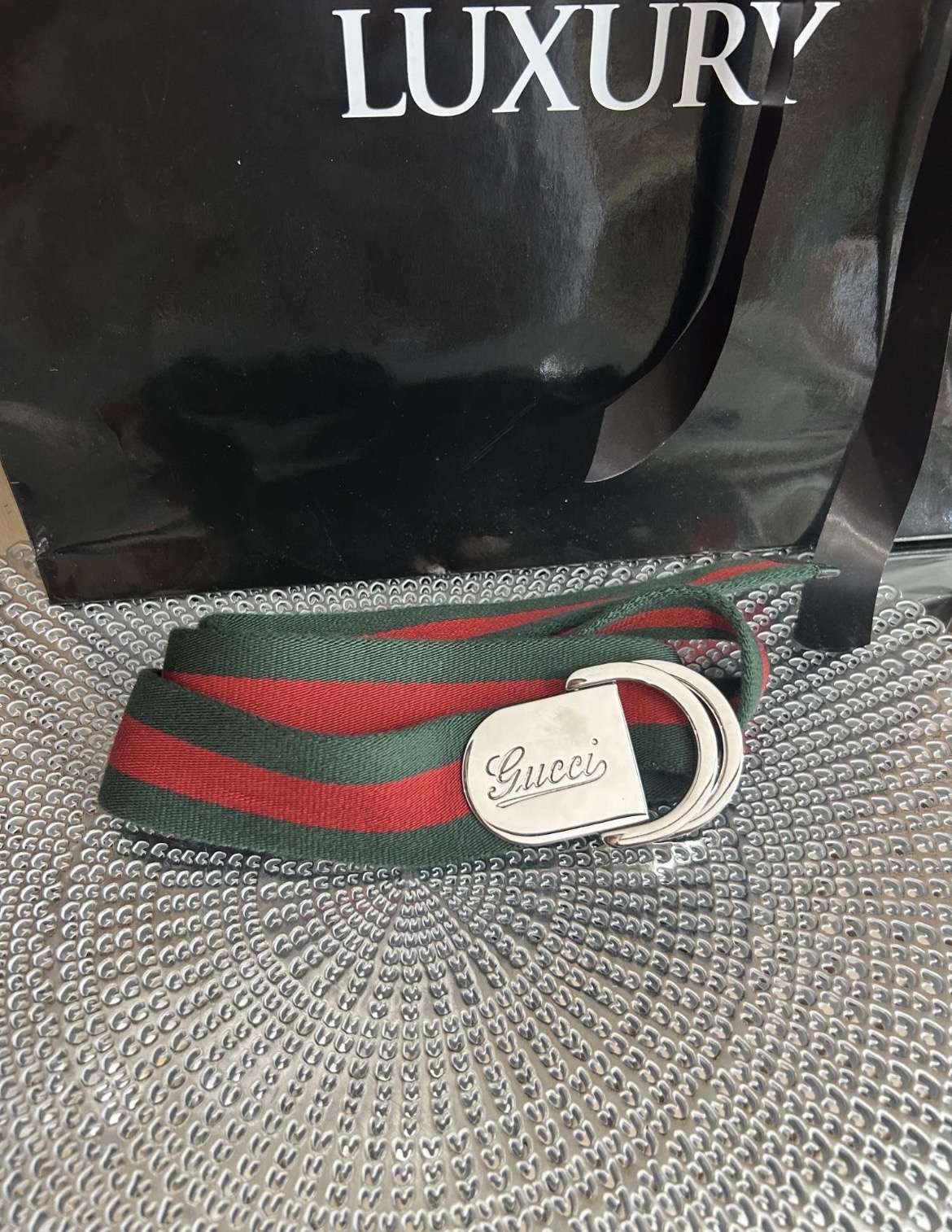 Gucci opasok