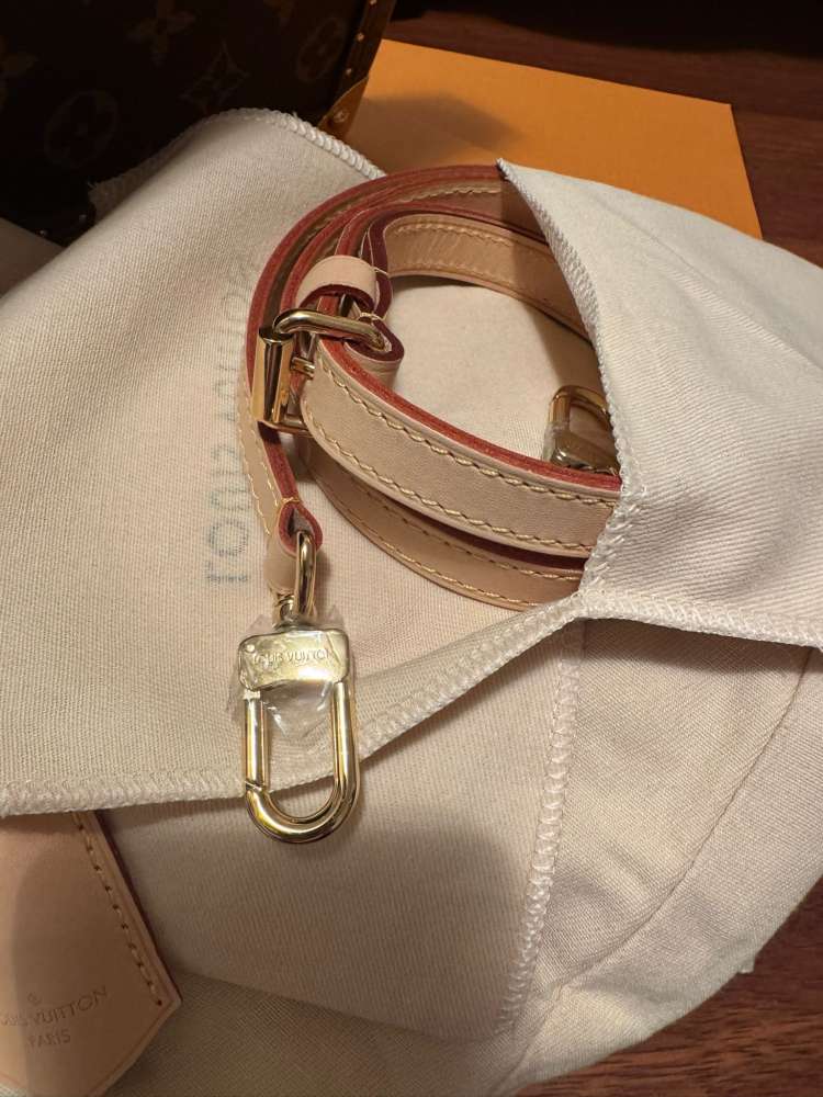 Louis Vuitton kufrík