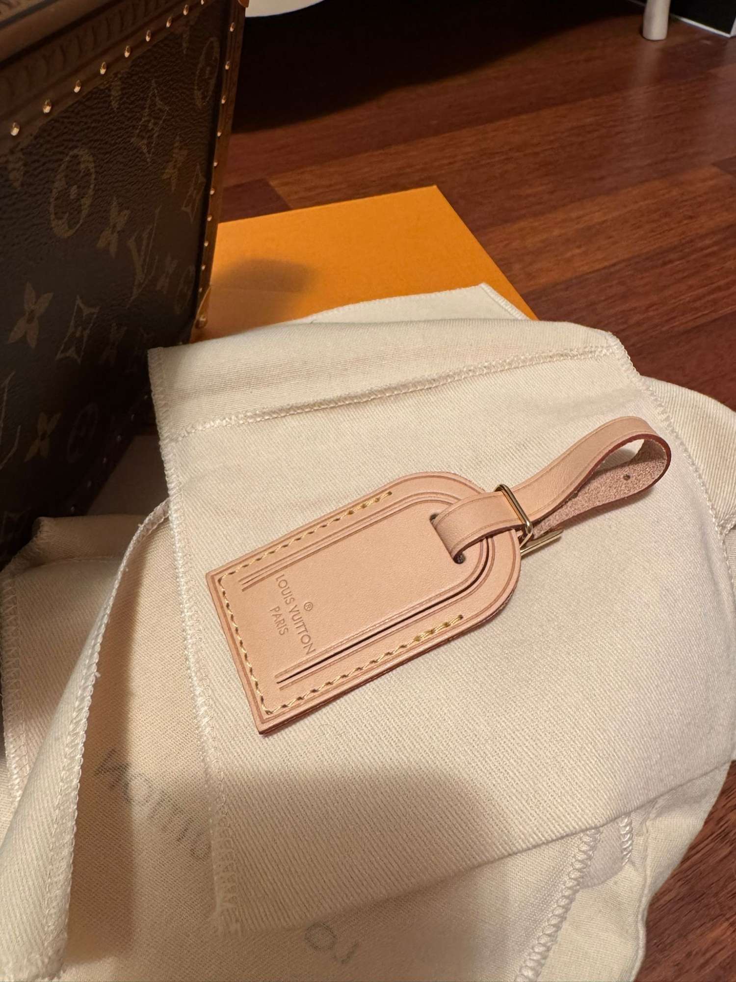 Louis Vuitton kufrík
