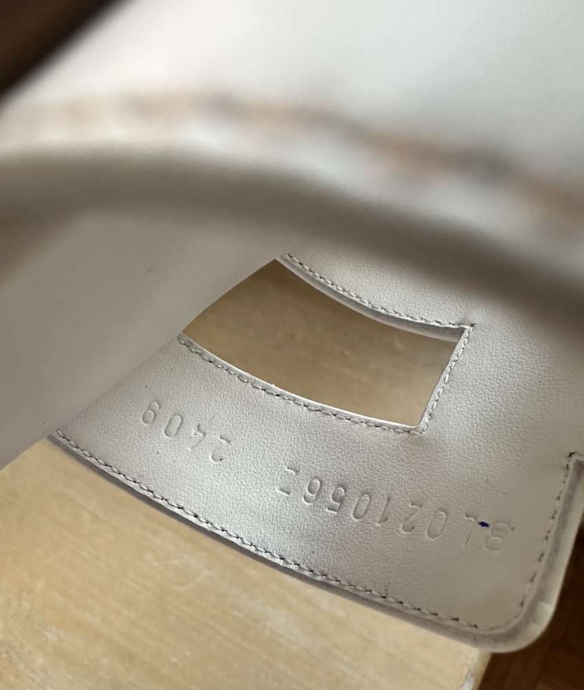 Nové šľapky Hermes model Oran biele 38