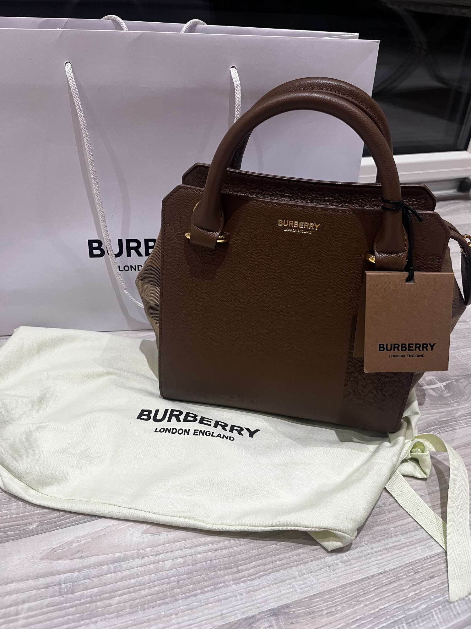 Burberry kabelka
