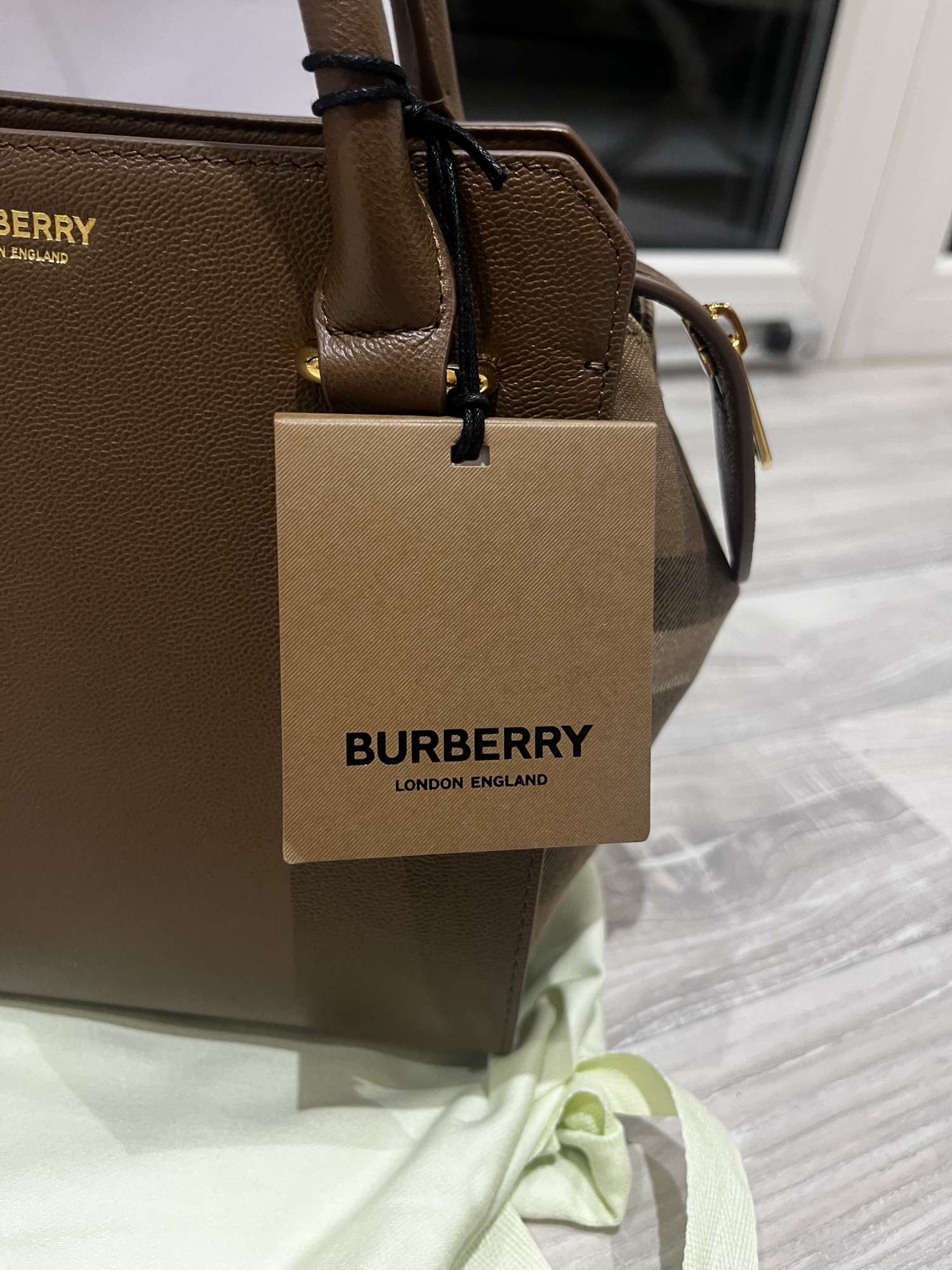Burberry kabelka