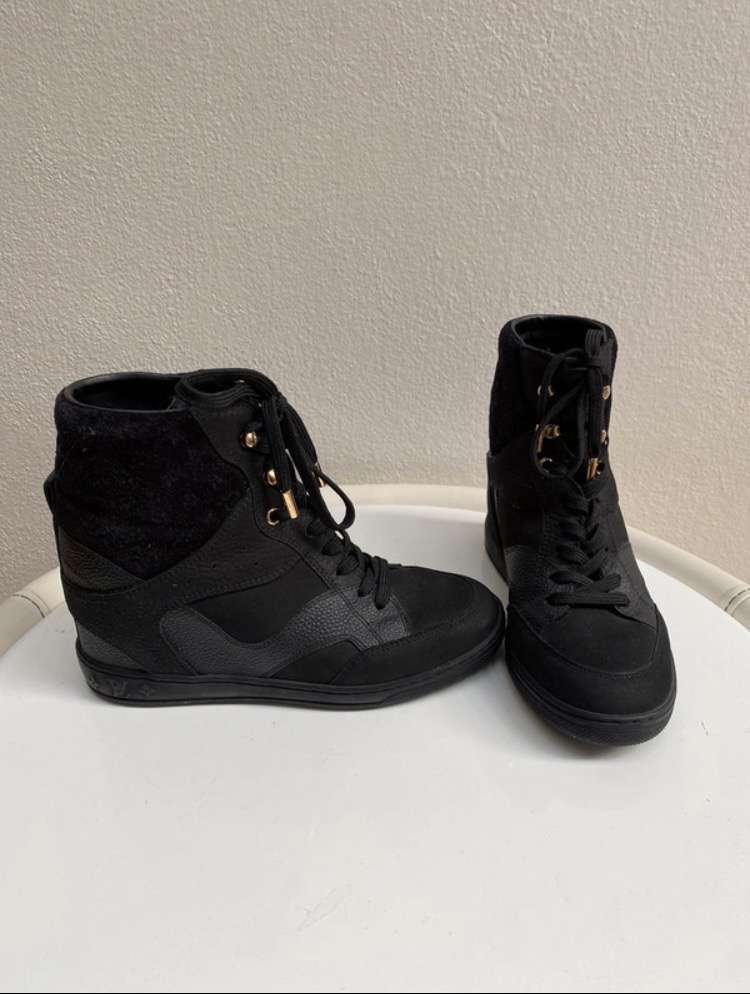 Lv Cliff Top black sneakers