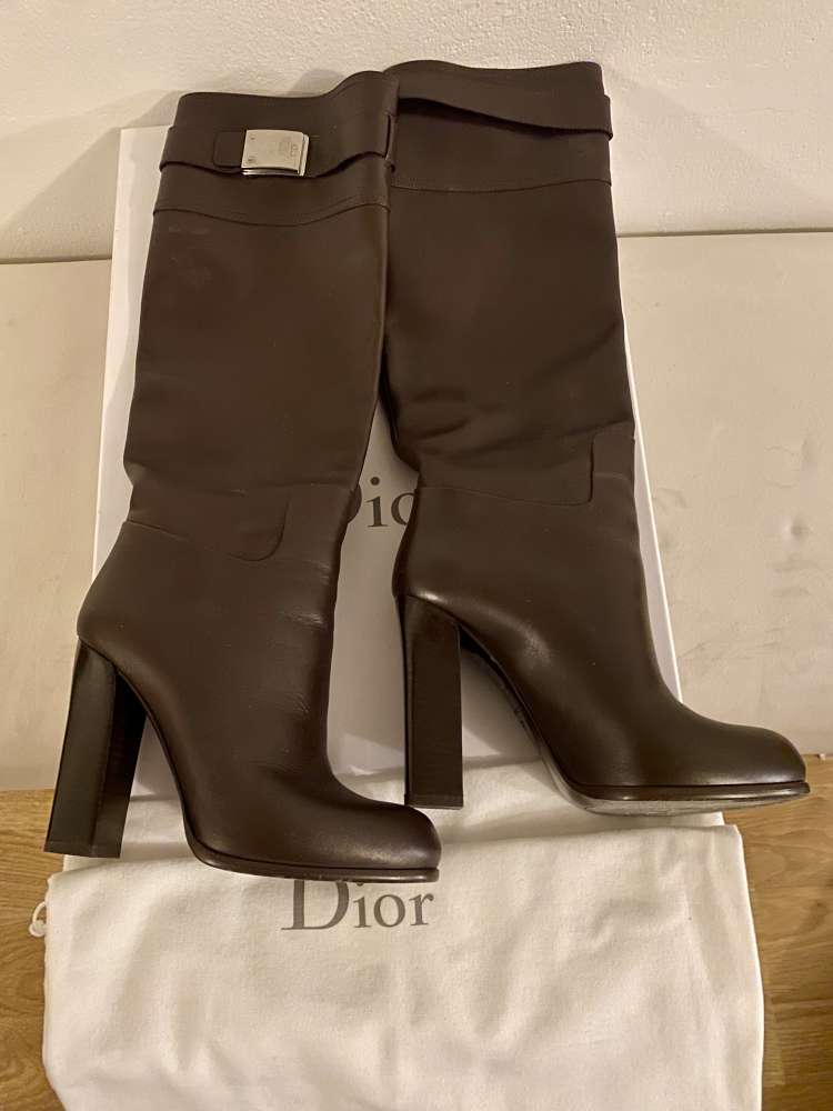 Dior - Brown Leather High