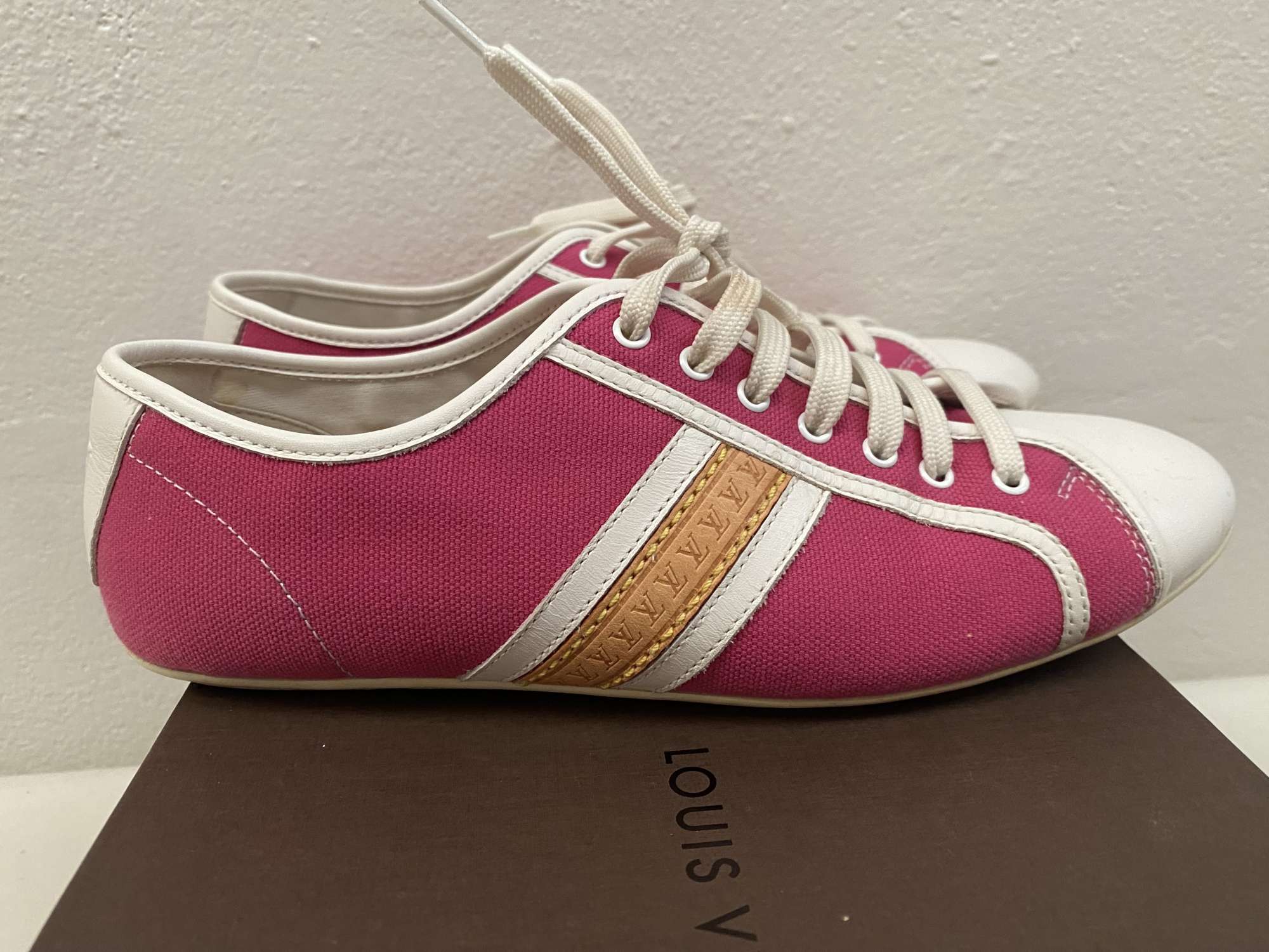 LV Fuchsia textile sneakers