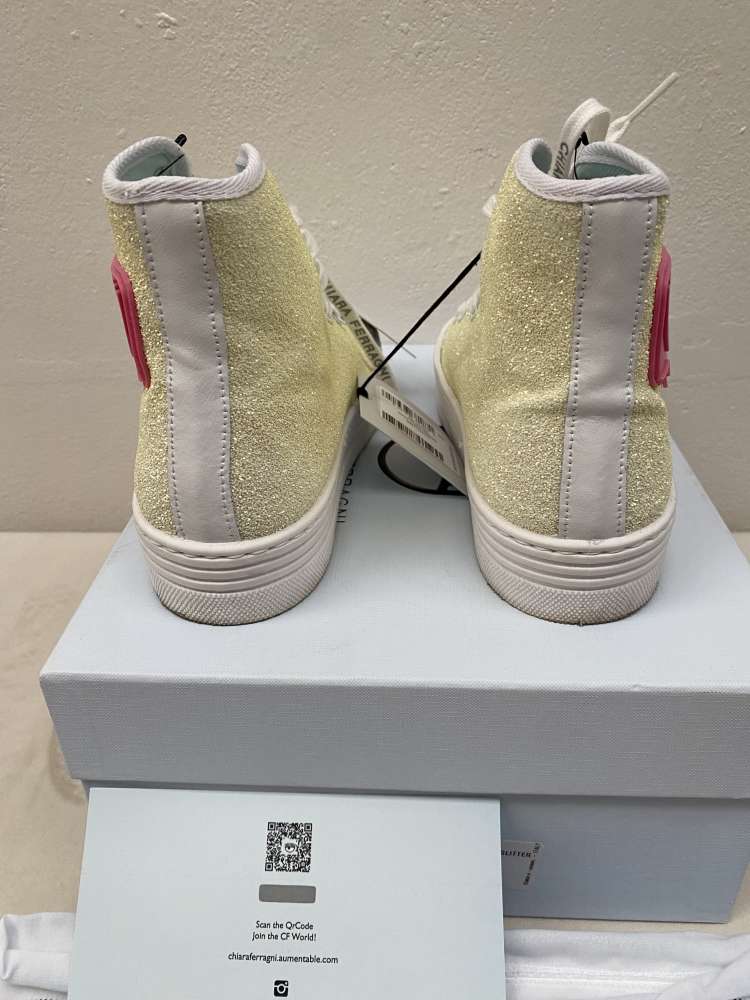 Chiara Ferrangi tenisky