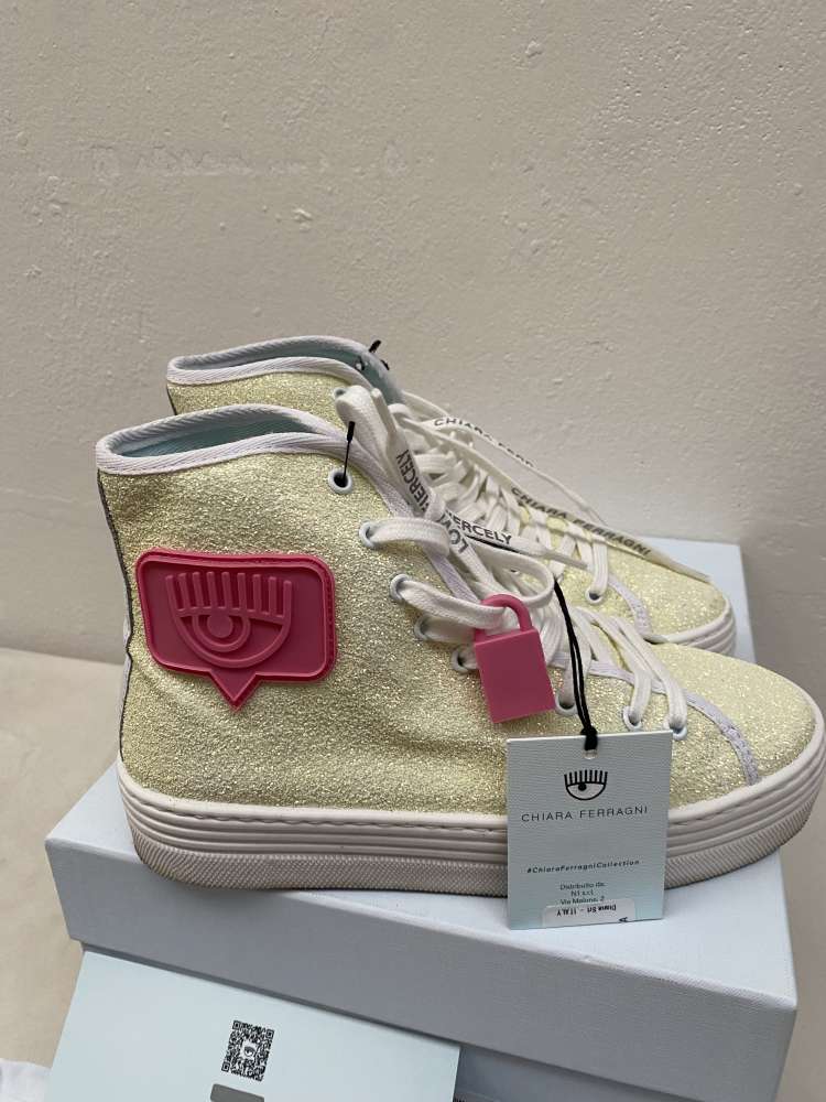 Chiara Ferrangi tenisky