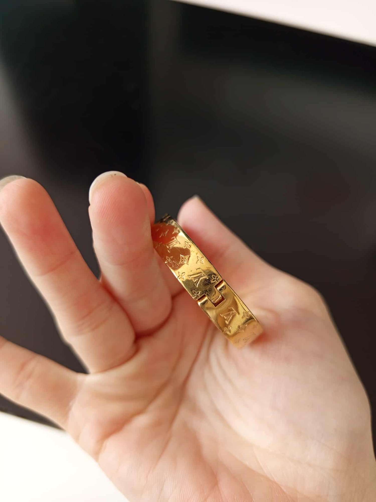 Louis Vuitton náramok