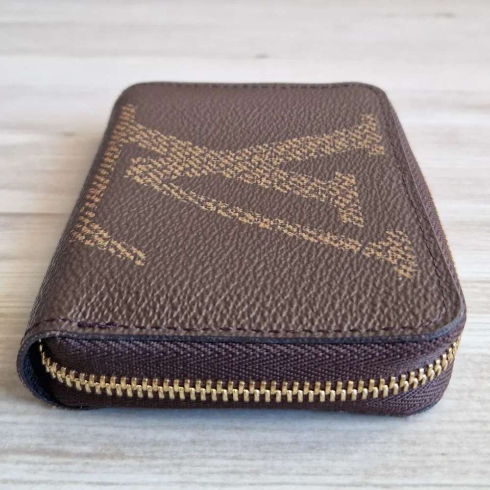Louis Vuitton Zippy Coin