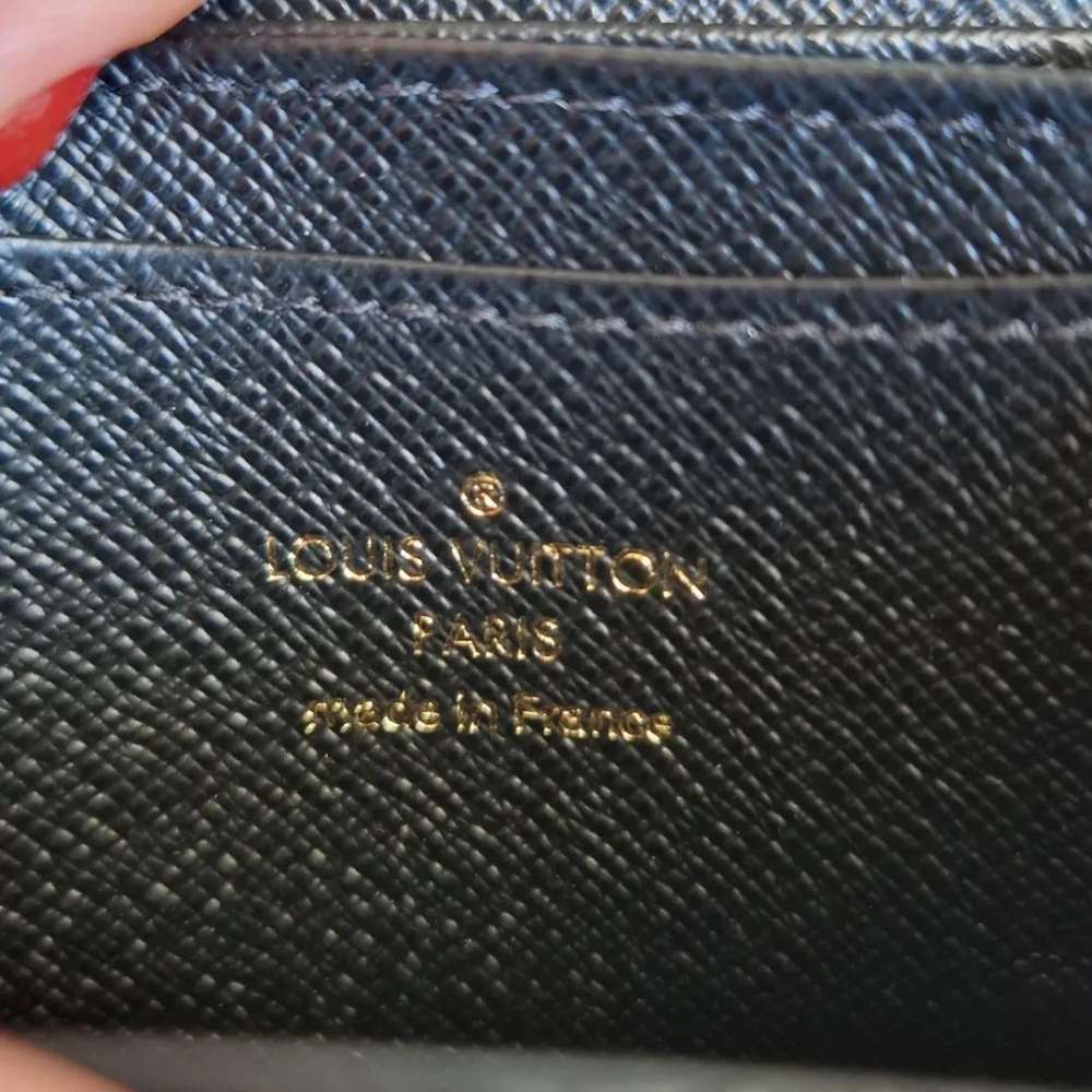 Louis Vuitton Zippy Coin