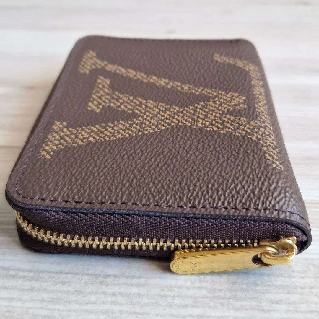 Louis Vuitton Zippy Coin