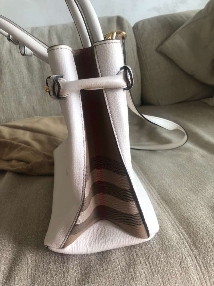 Burberry kabelka