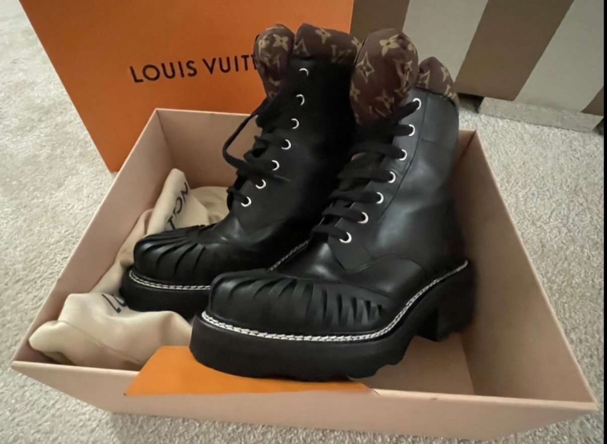 Louis Vuitton 39