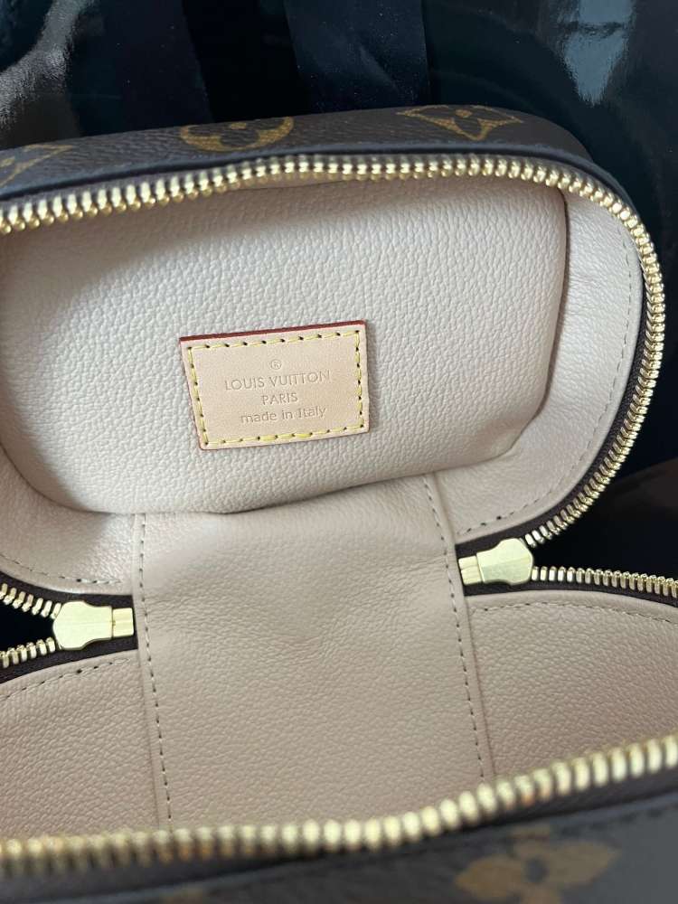 Louis Vuitton vanity