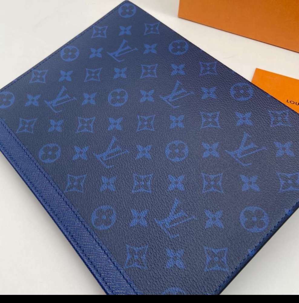 Louis Vuitton clutch