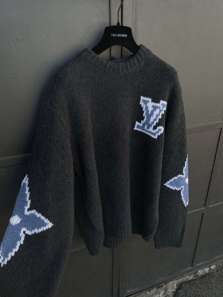 Louis Vuitton sveter