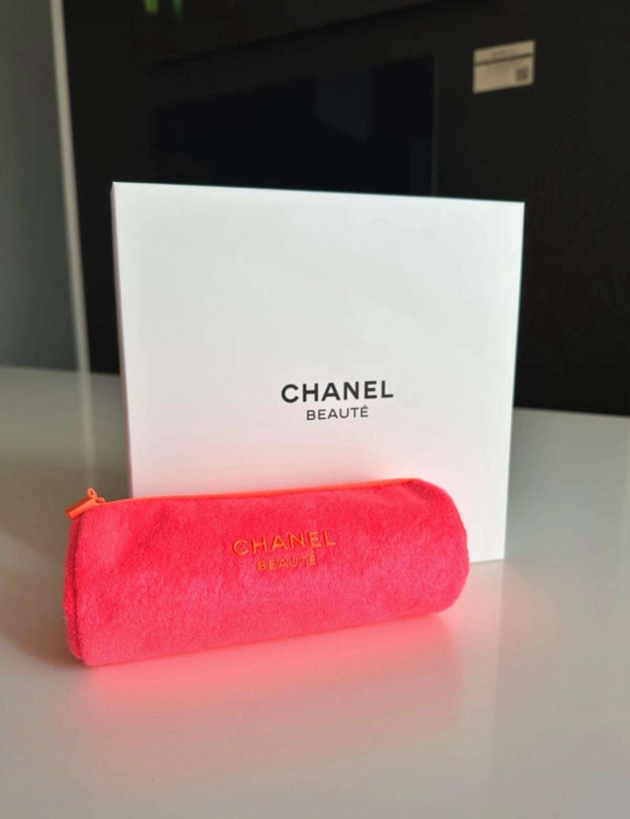 Chanel sada kozmetických taštičiek