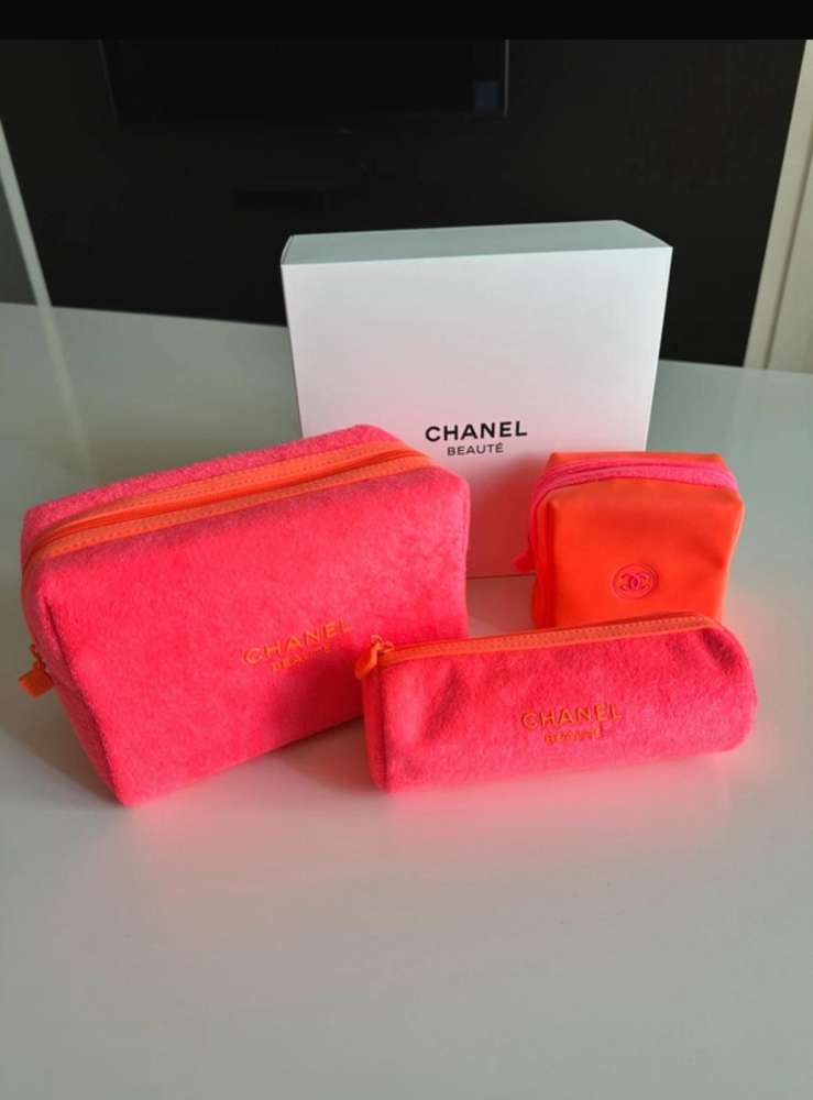 Chanel sada kozmetických taštičiek