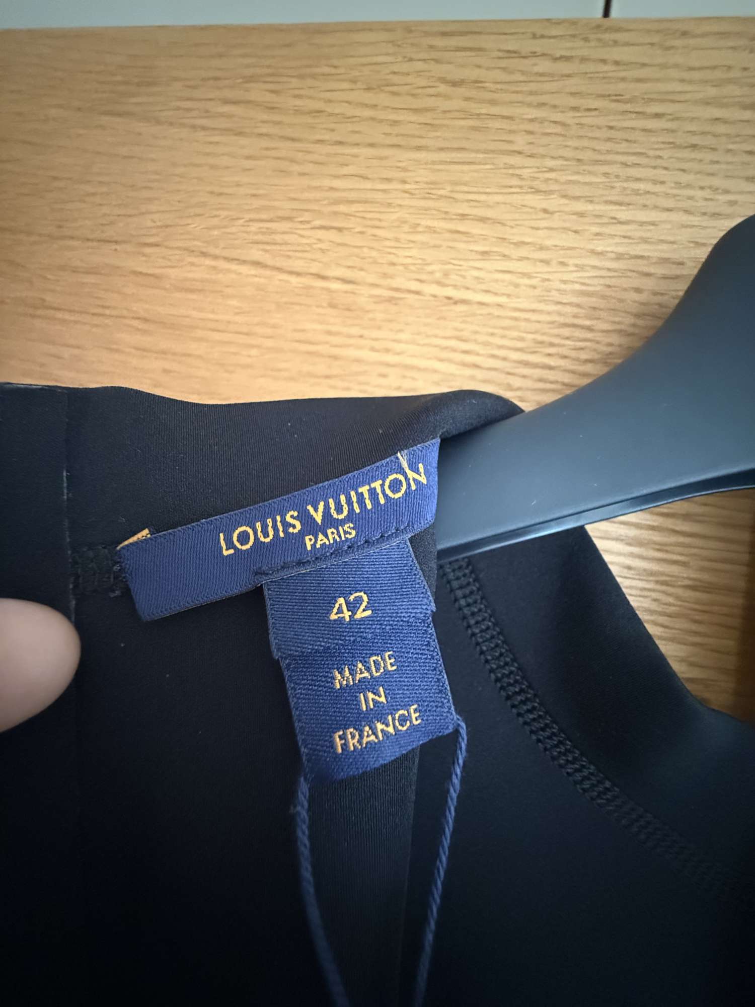 Čierne šaty Louis Vuitton